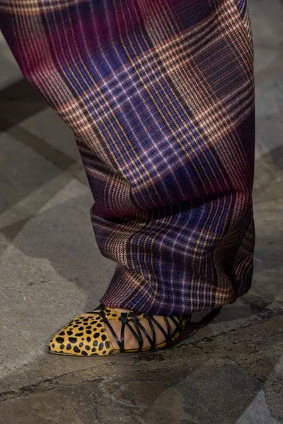 Look 35